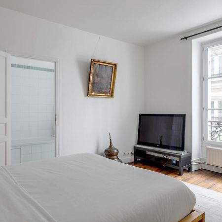 Veeve - Picture Postcard Apartment Париж Екстериор снимка